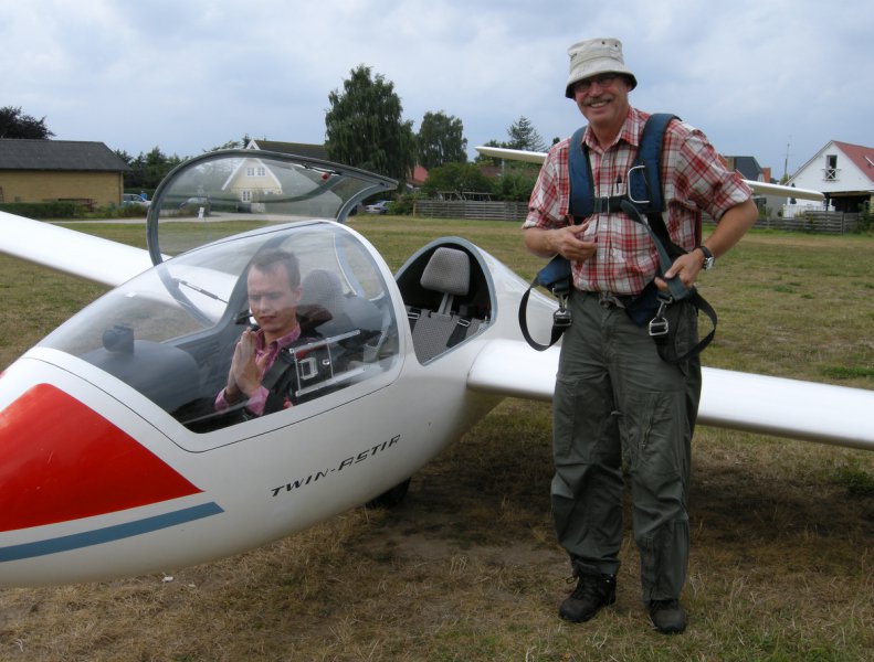 25.8.12 - Clemme goer sig klar med en passager i forsaedet